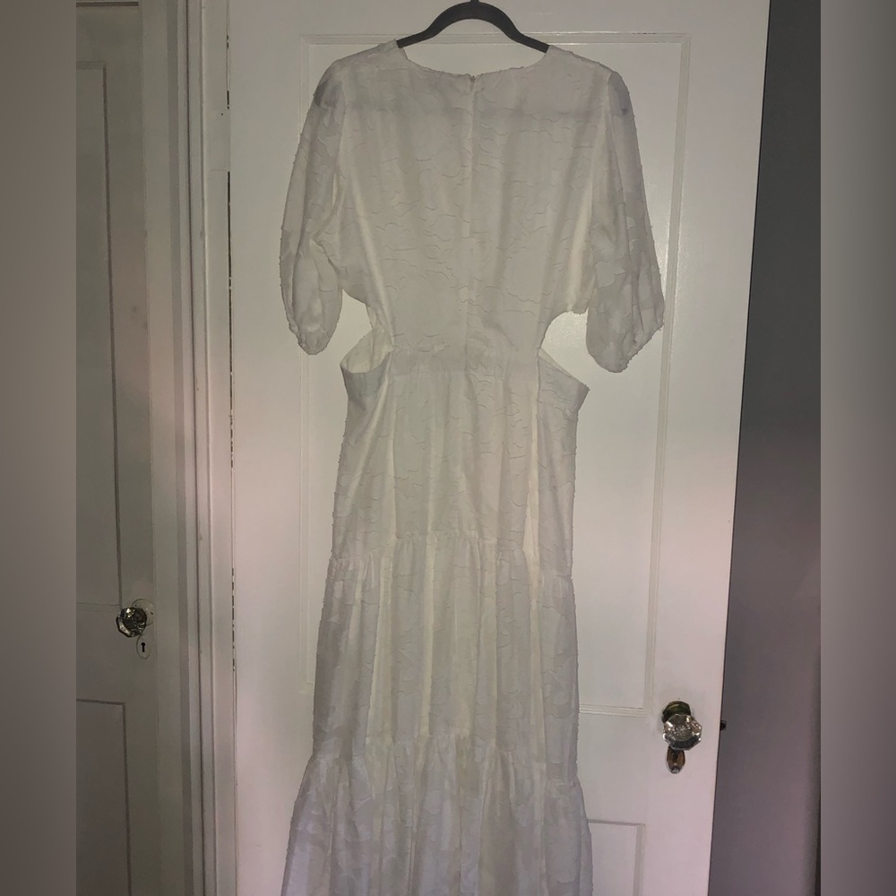 Vici, extra large, white dress
